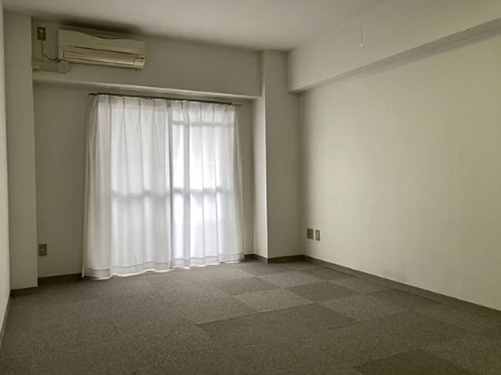 ベルフラワーハイツ伊勢原の居間