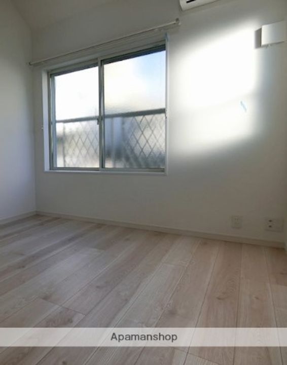 ハーミットクラブハウス片倉横浜の居間