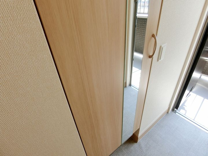 ハーウェル湘南台の玄関