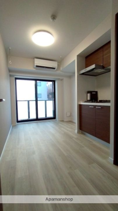 クレヴィスタ阪東橋の居間