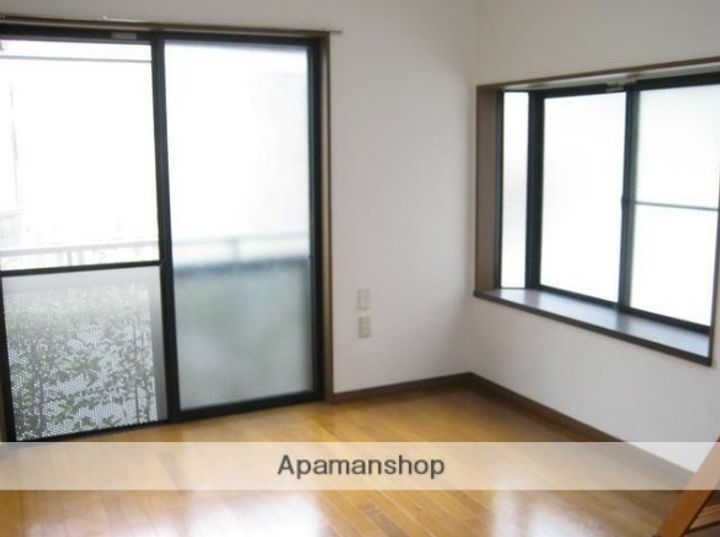 メゾンパセロゼの居間