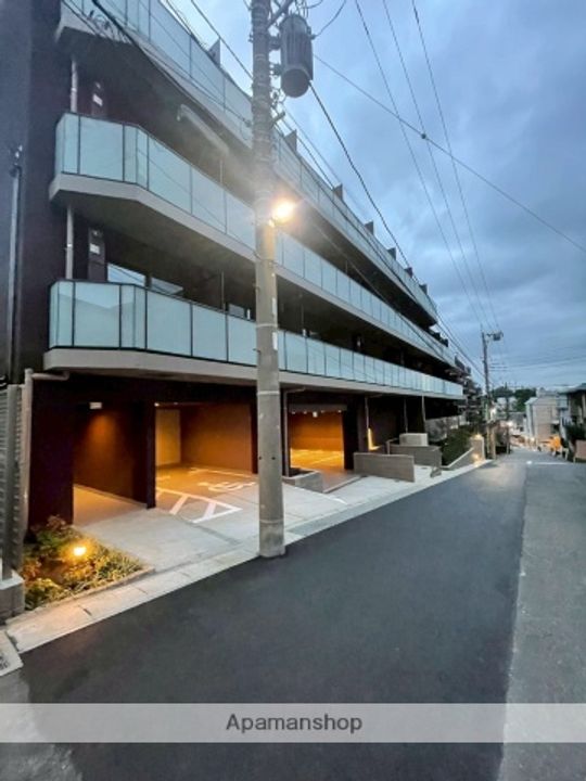 ブライズ鷺沼の外観