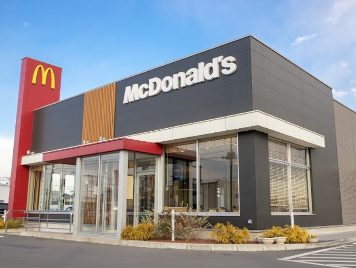 サン・サルーテの周辺