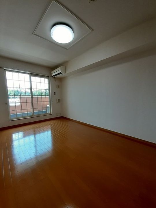 サニーヒルズⅡの居間