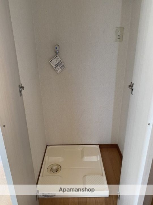 神奈川県小田原市下新田の賃貸マンションの内装