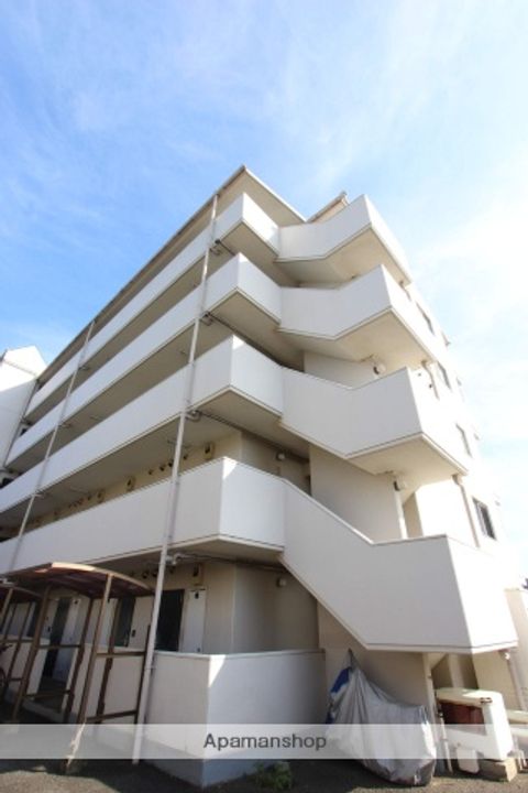 プラーズ徳延の外観