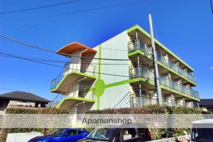 神奈川県藤沢市高倉の賃貸マンションの外観