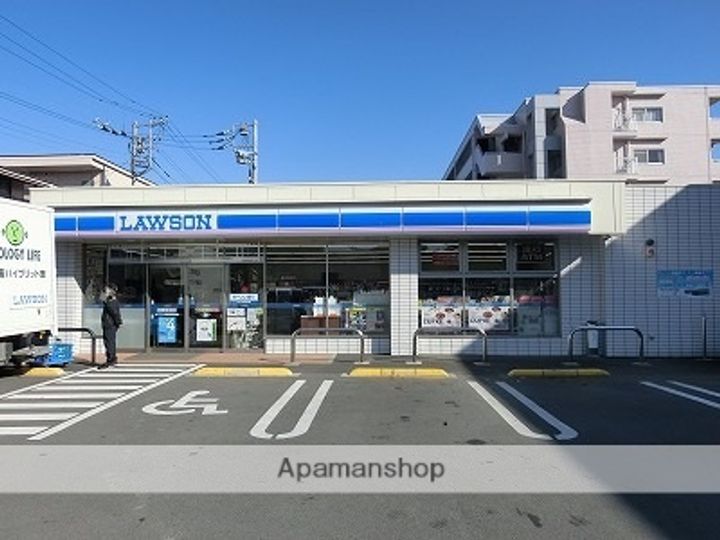 神奈川県厚木市愛甲東1丁目の賃貸マンションの周辺