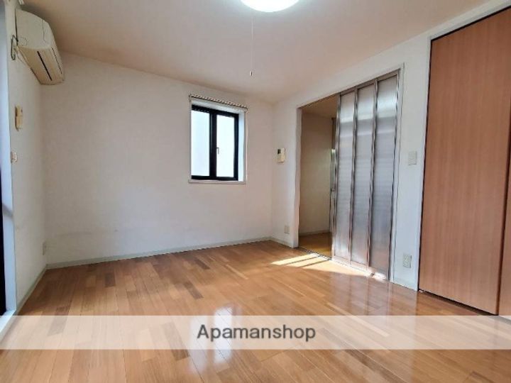 コンフォール・ユウの居間