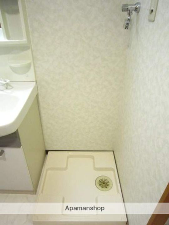 神奈川県小田原市栄町1丁目の賃貸マンションの内装