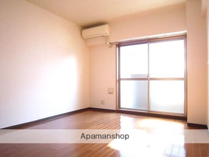 神奈川県小田原市栄町1丁目の賃貸マンションの内装