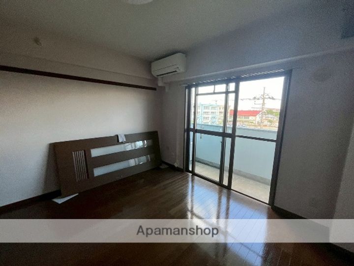 ラポール鶴嶺の内装