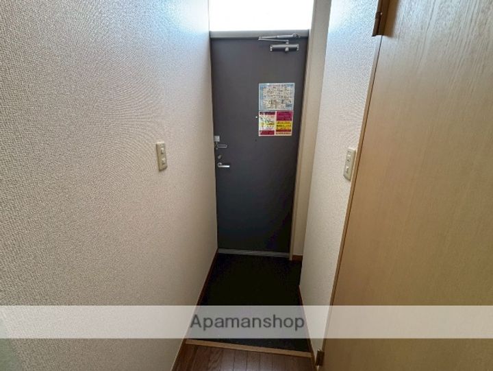 カワセミの玄関