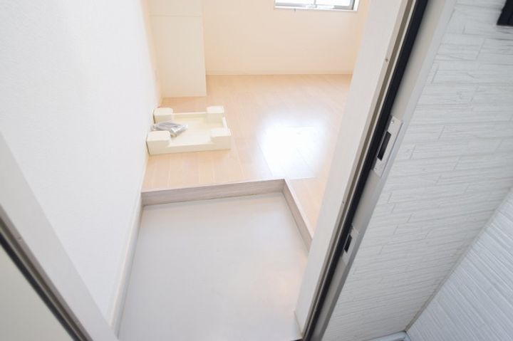 プライムテラス東海大学前Ⅱの玄関