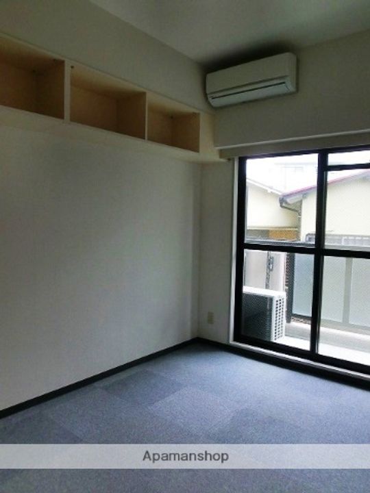 コスタ湘南の居間