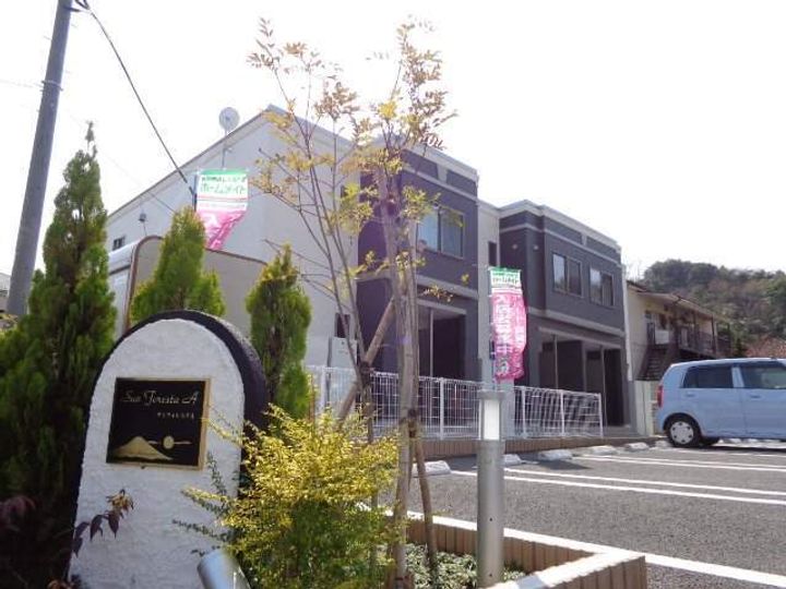 サン フォレスタ B00203の外観