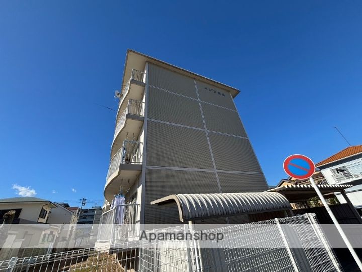 神奈川県小田原市南鴨宮3丁目の賃貸マンションの外観