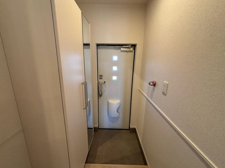 マートル南足柄の玄関