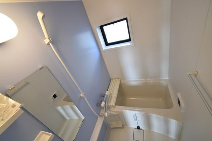 ラ・ベルメゾン Ⅲの風呂