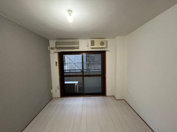 神奈川県大和市西鶴間1丁目の賃貸マンションの内装