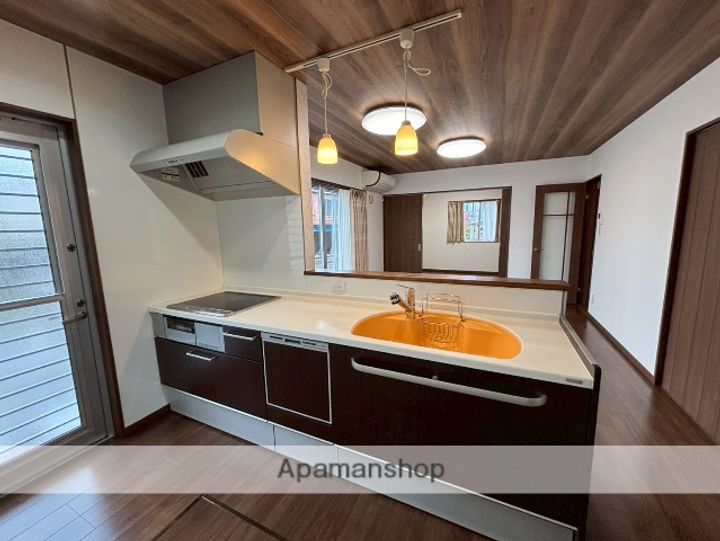 神奈川県小田原市小竹(一戸建)の賃貸物件のキッチン