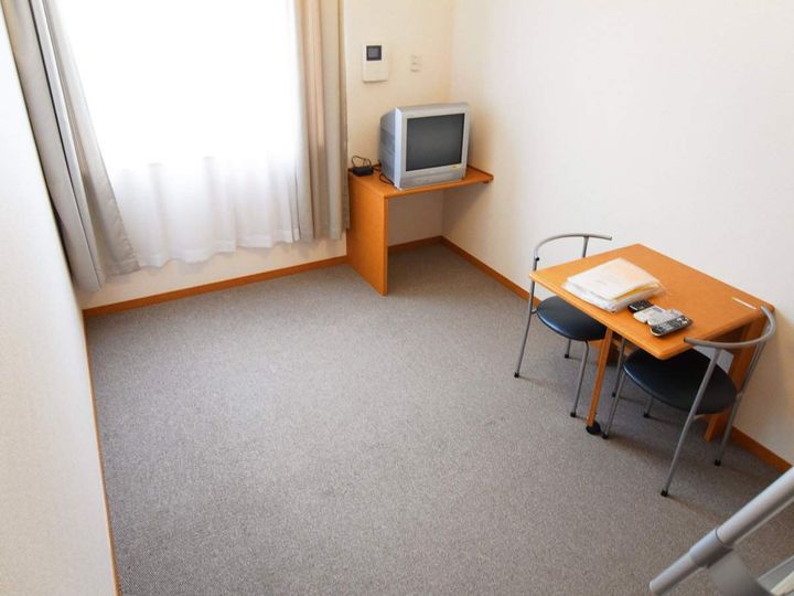 レオパレスFINEの居間