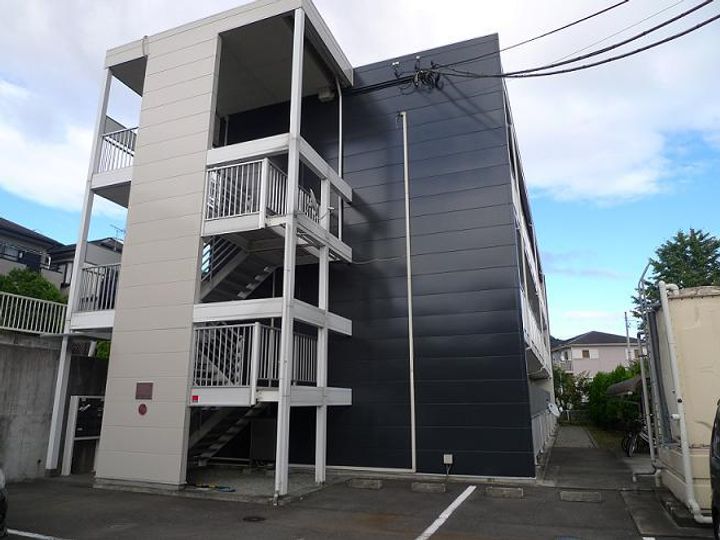 レオパレスISEYA101の外観