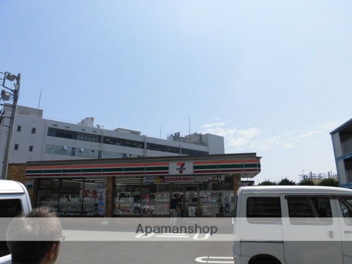 グラビスの周辺