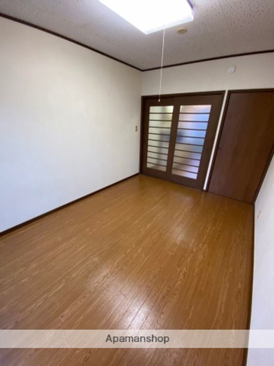 神奈川県茅ヶ崎市浜竹4丁目の賃貸アパートの内装