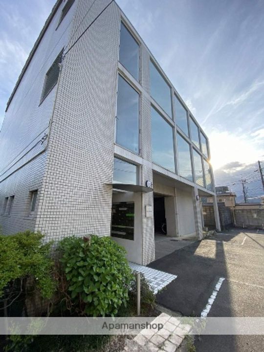 ステアーズアパートメントの外観