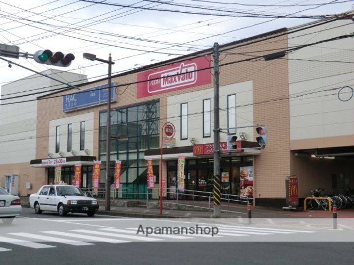 コンフォール・ユウの周辺