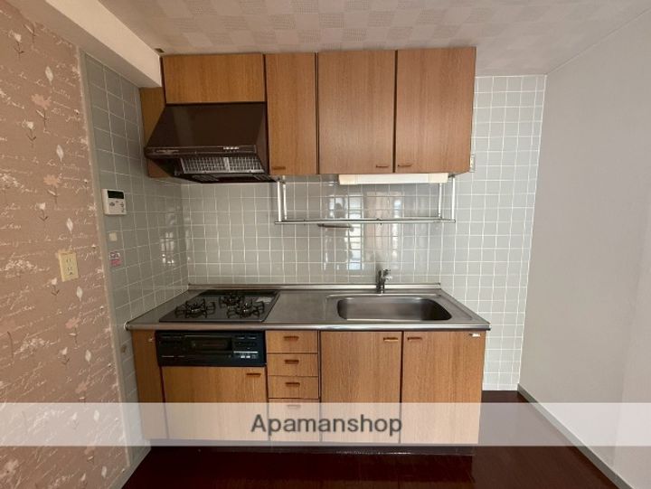 神奈川県藤沢市本町1丁目の賃貸マンションのキッチン