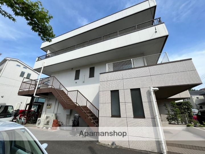 神奈川県藤沢市本町1丁目の賃貸マンションの外観