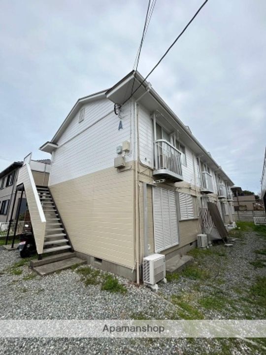 コーポマルマAの外観