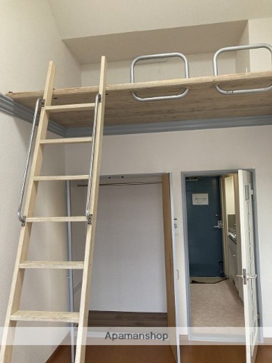 オルオル城南204の居間