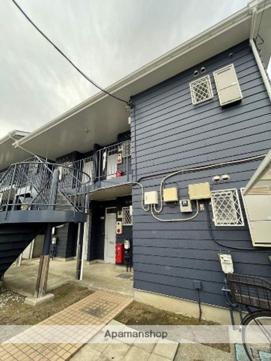 ロワール湘南A棟の外観