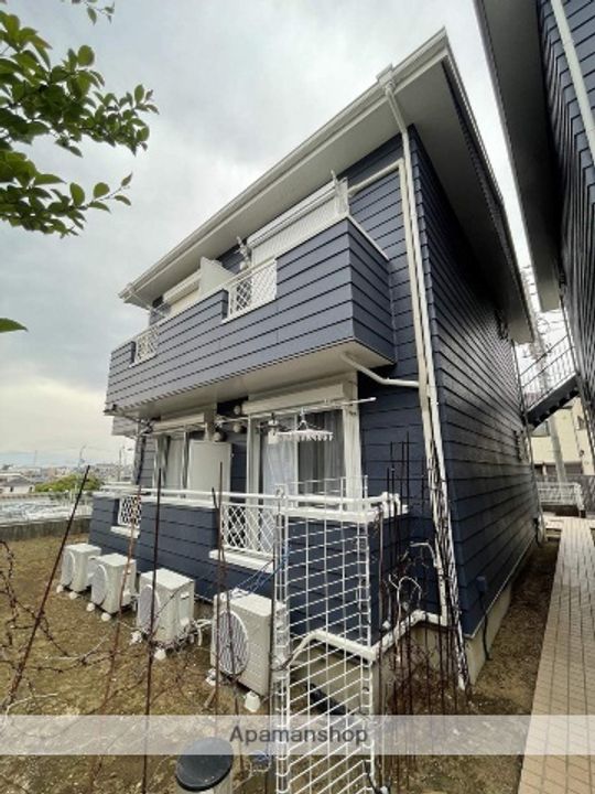 ロワール湘南A棟の外観