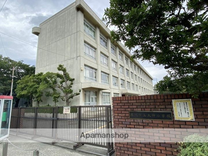 ロワール湘南A棟の周辺