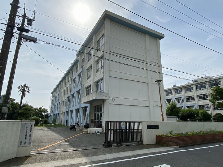 ルミエール湘南の周辺