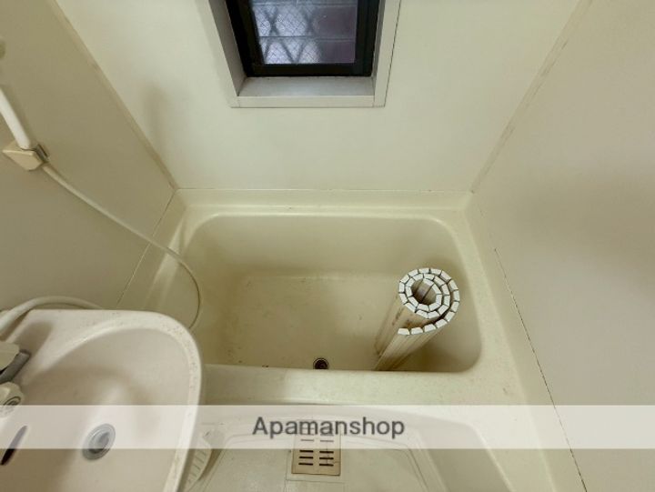 ピュアコートSANADAの風呂