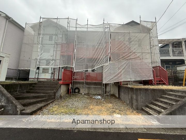 ピュアコートSANADAの外観