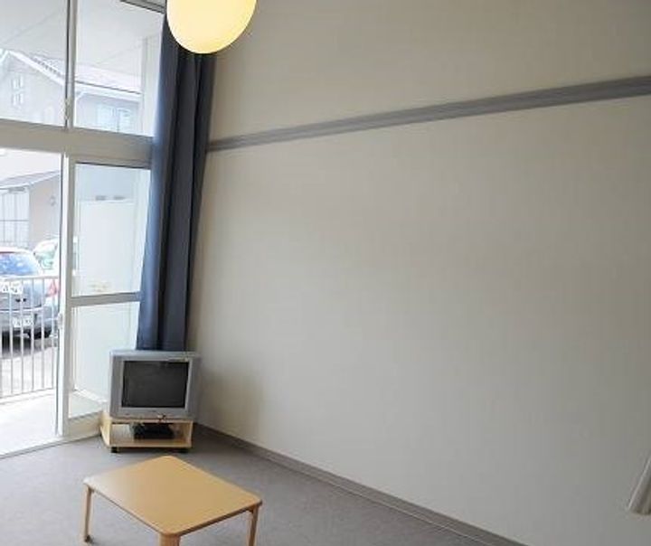 レオパレスプレシオEの居間