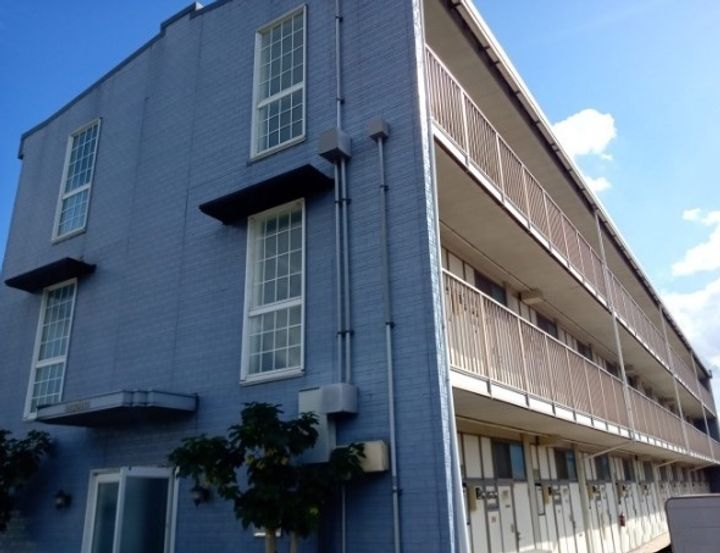 レオパレスプレシオEの外観