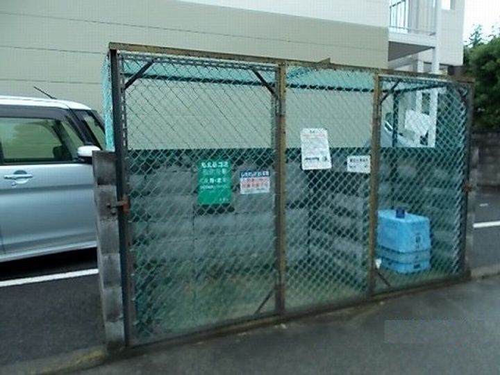 レオパレスグラン TRNの外観
