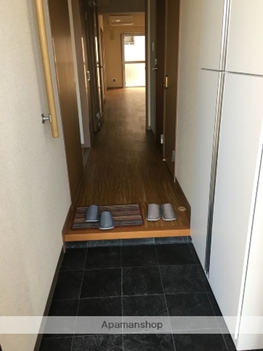 サン80湘南台の玄関