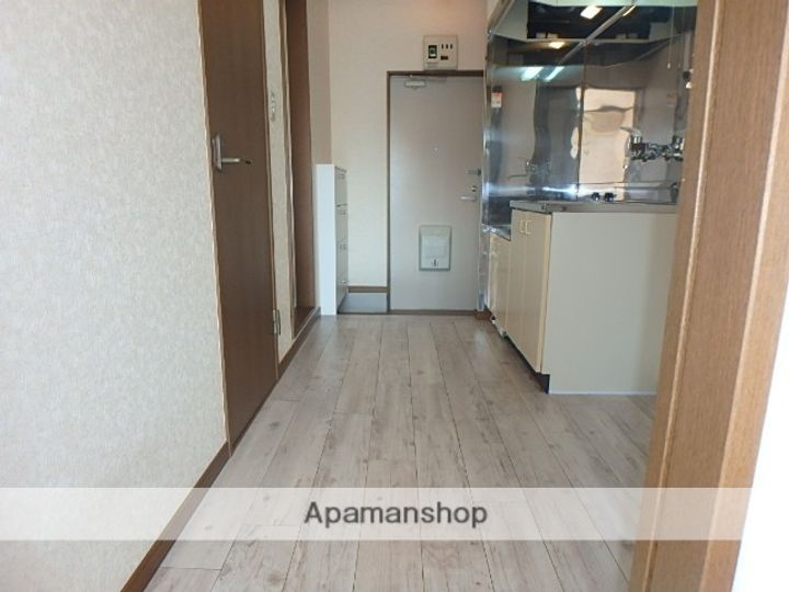 マニクールの内装