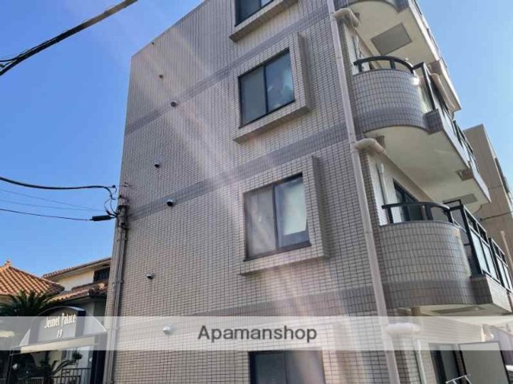 ジュネパレス平塚第19の外観