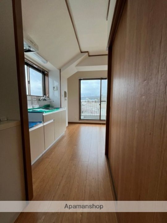 アクセス善行の外観