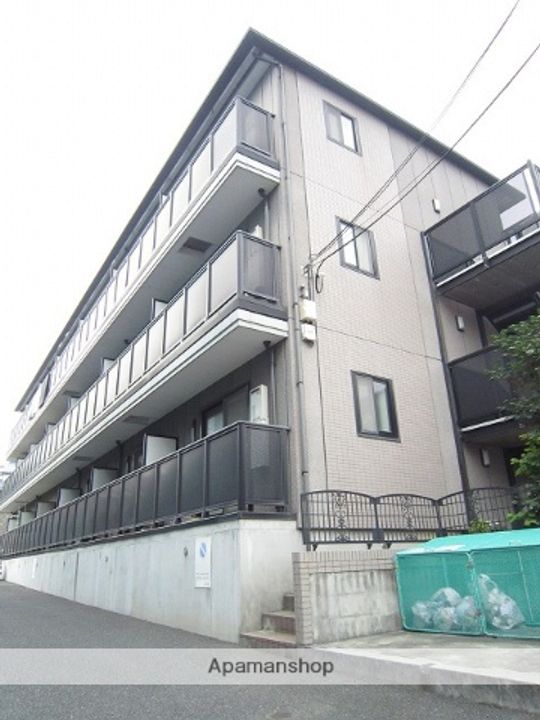 アクセス善行の外観