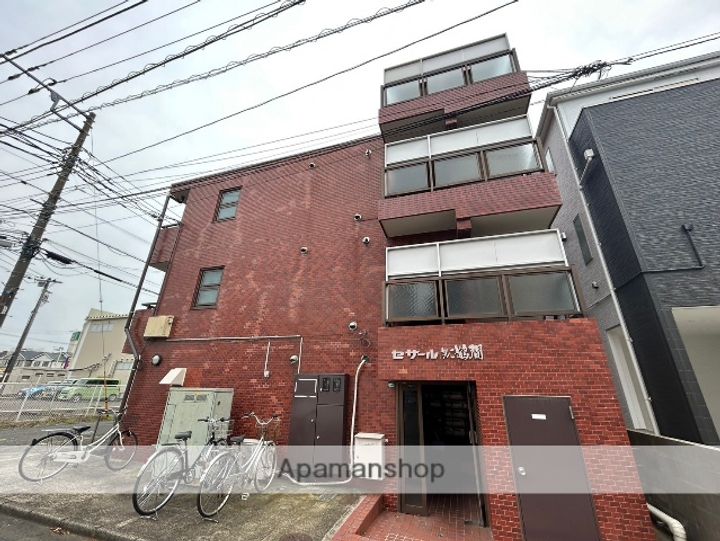 セザール第2鶴間の外観